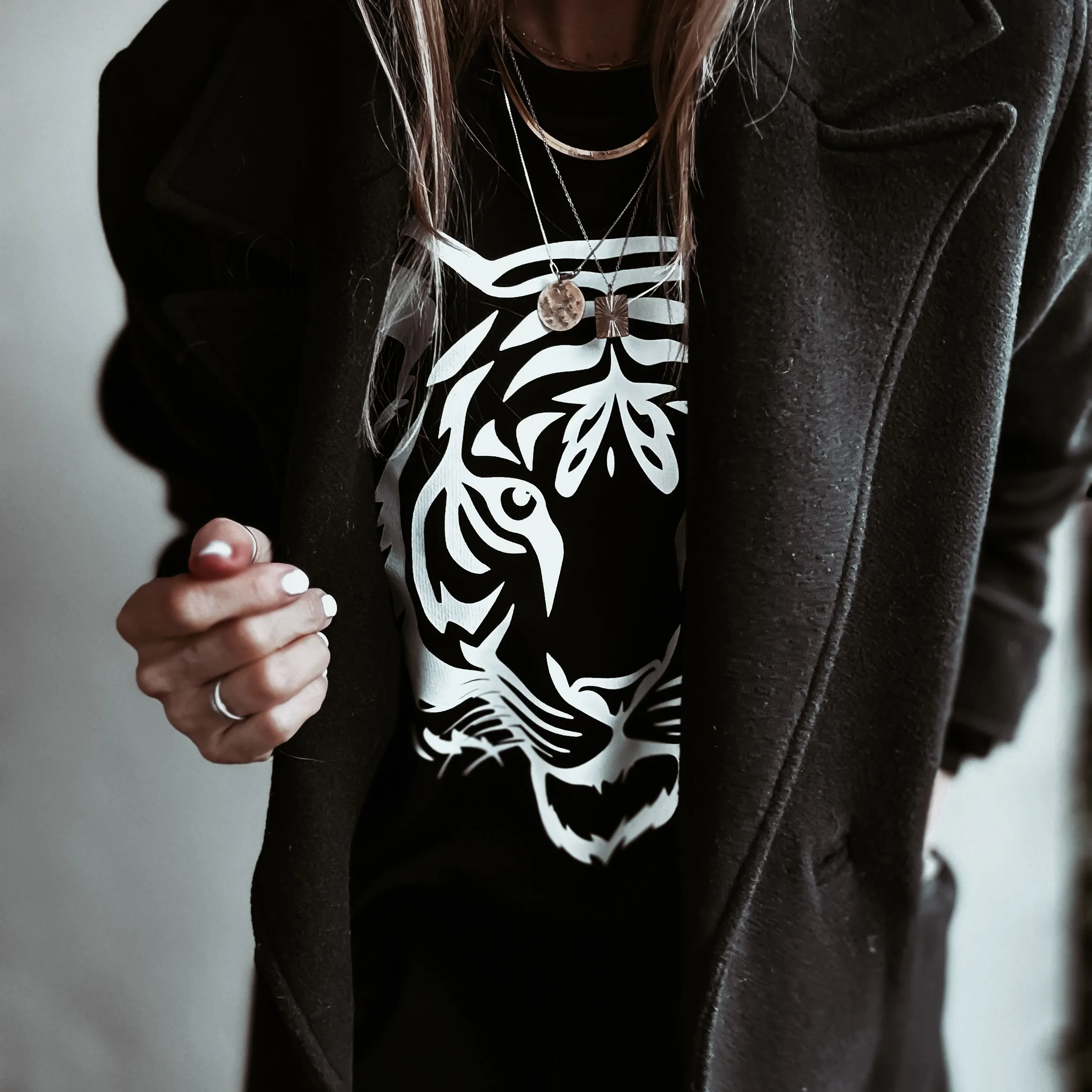 Black TIGER sweatshirt *relaxed style*