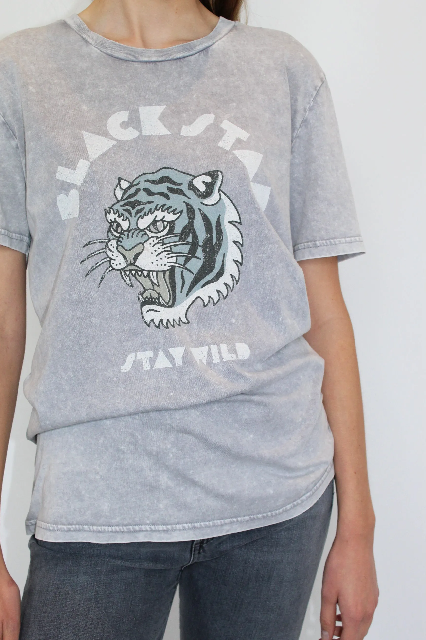 BS Stay Wild Tee in Vintage Light Grey