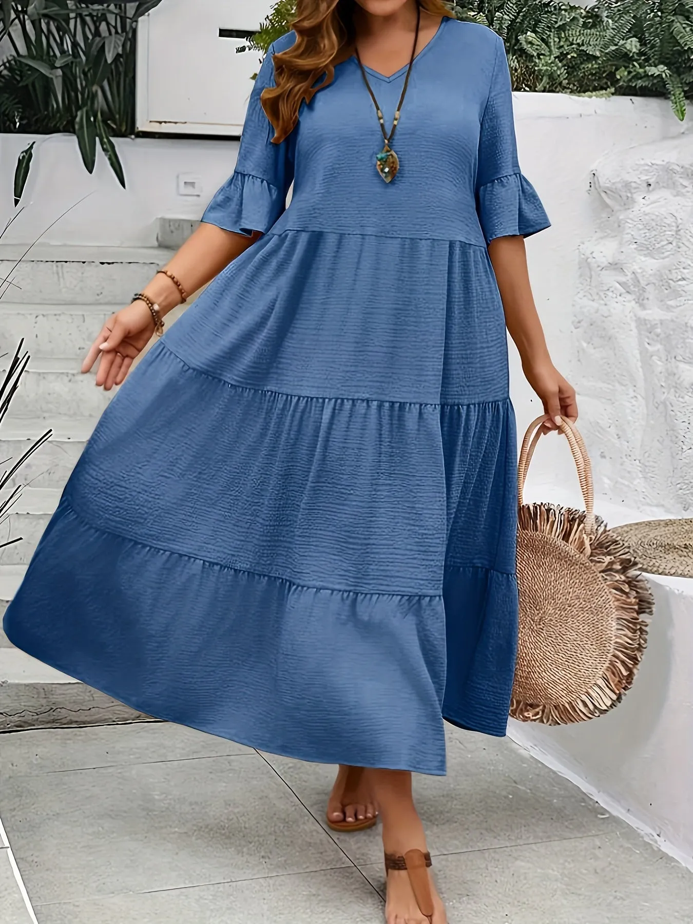 Delphine - Graceful Flowy Dress