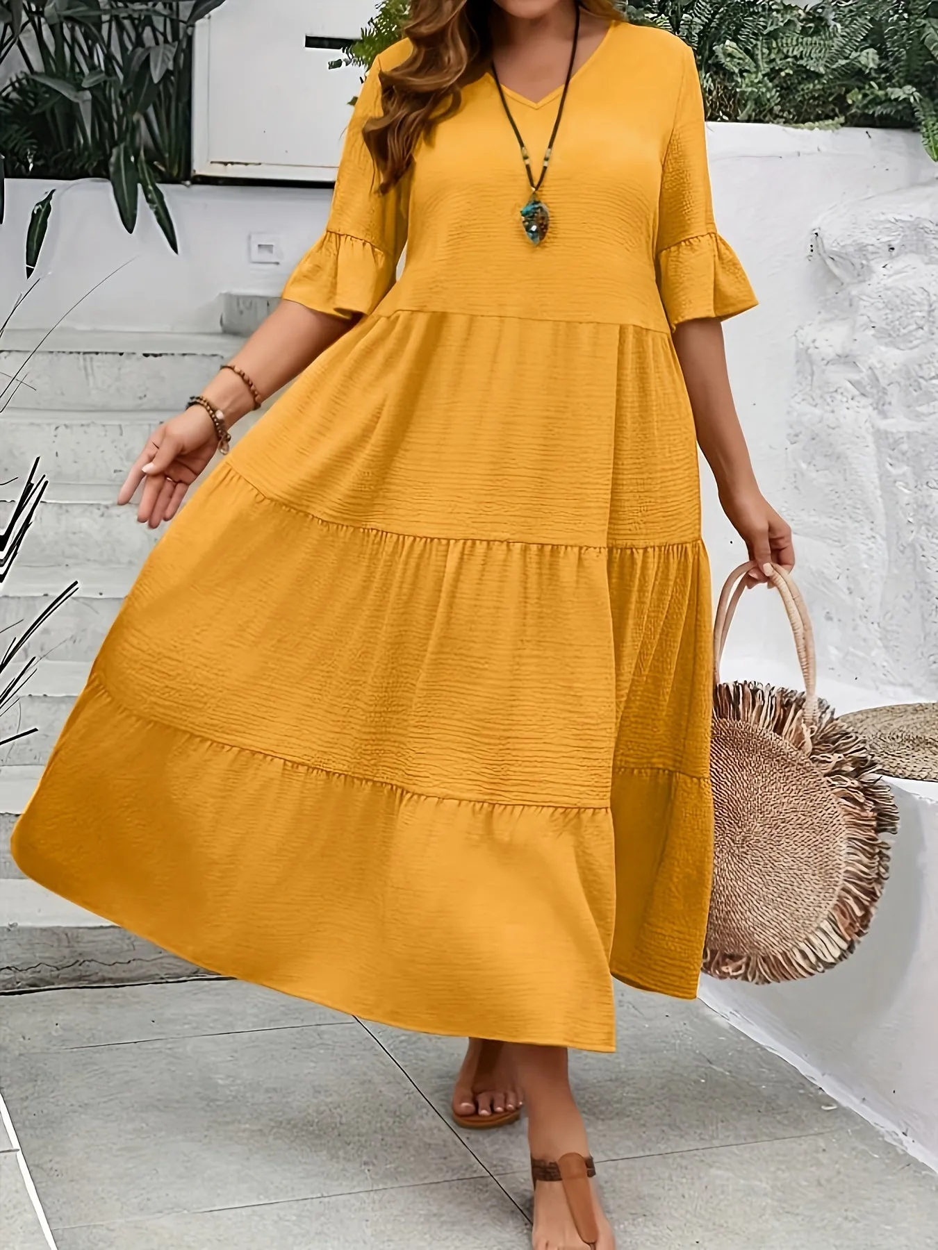 Delphine - Graceful Flowy Dress
