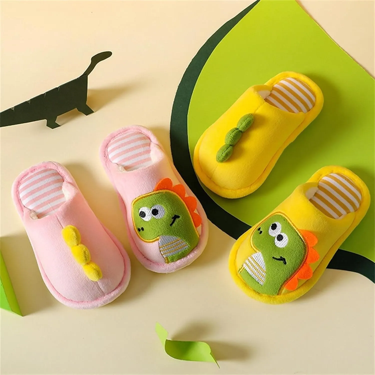 Dinosaur Slippers Toddler House Slippers Boys Girls Warm Slippers Cartoon Fuzzy Slippers Baby Kids Winter Shoes