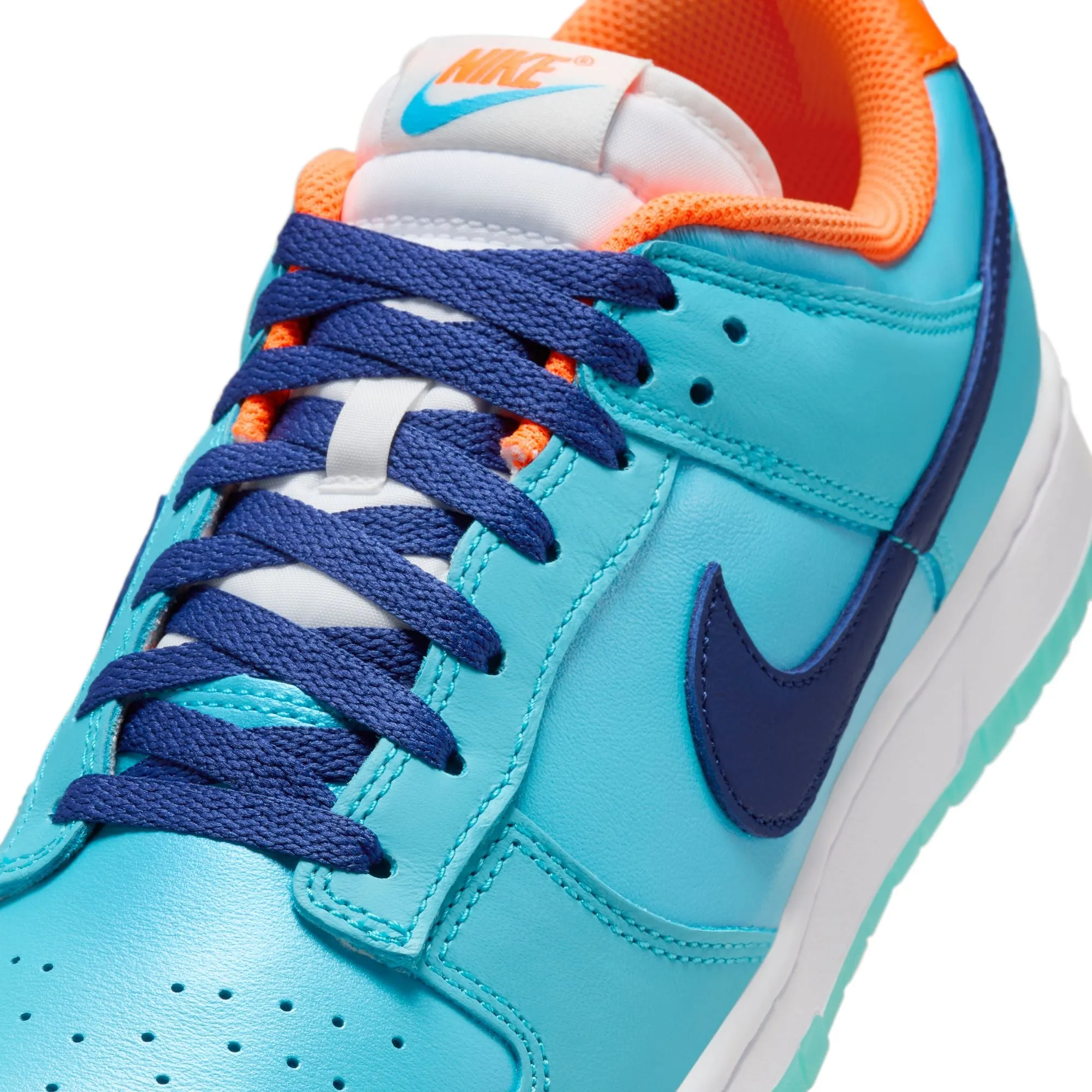 DUNK LOW SE