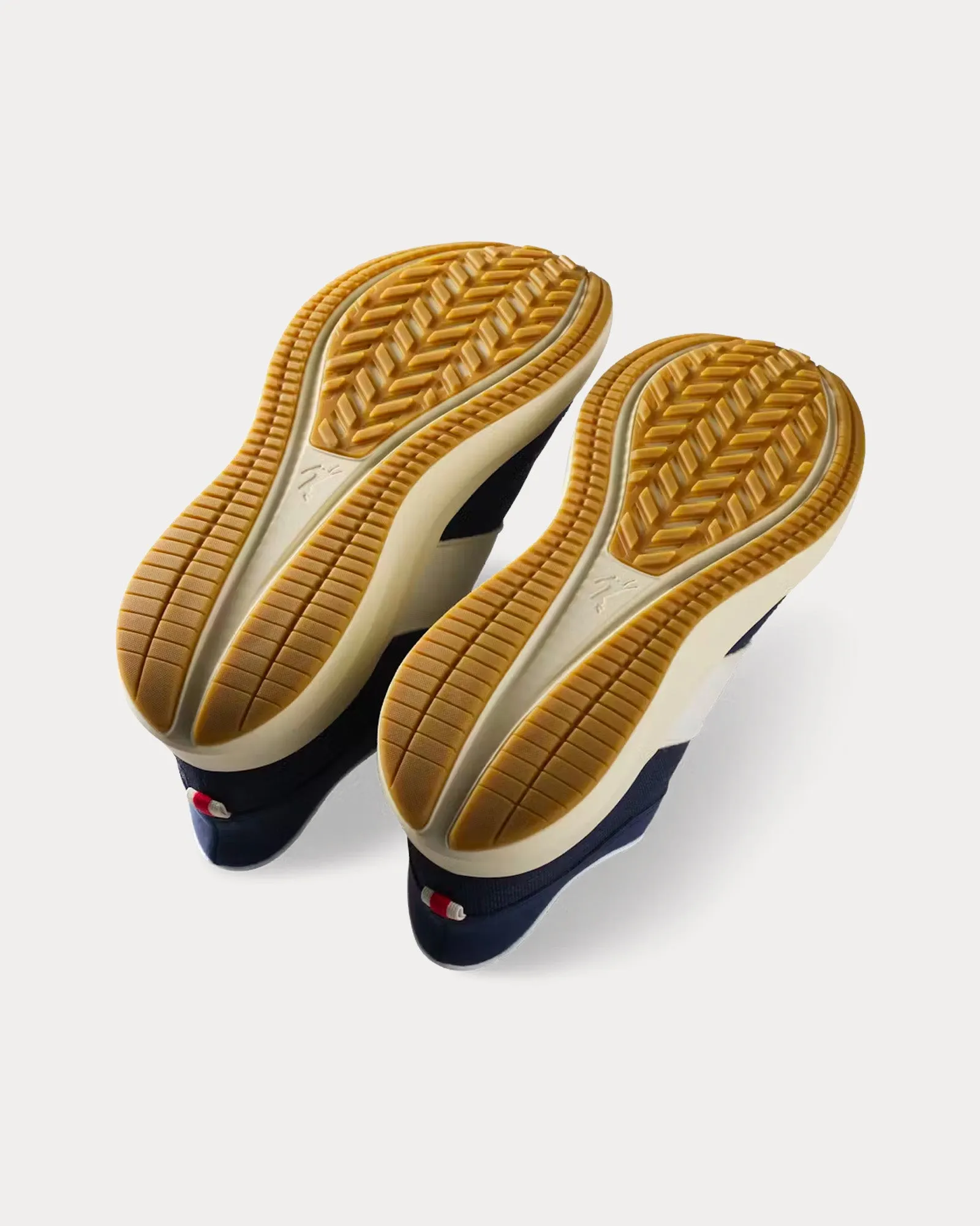 Eliot Runner Navy / Ivory Running Shoes
