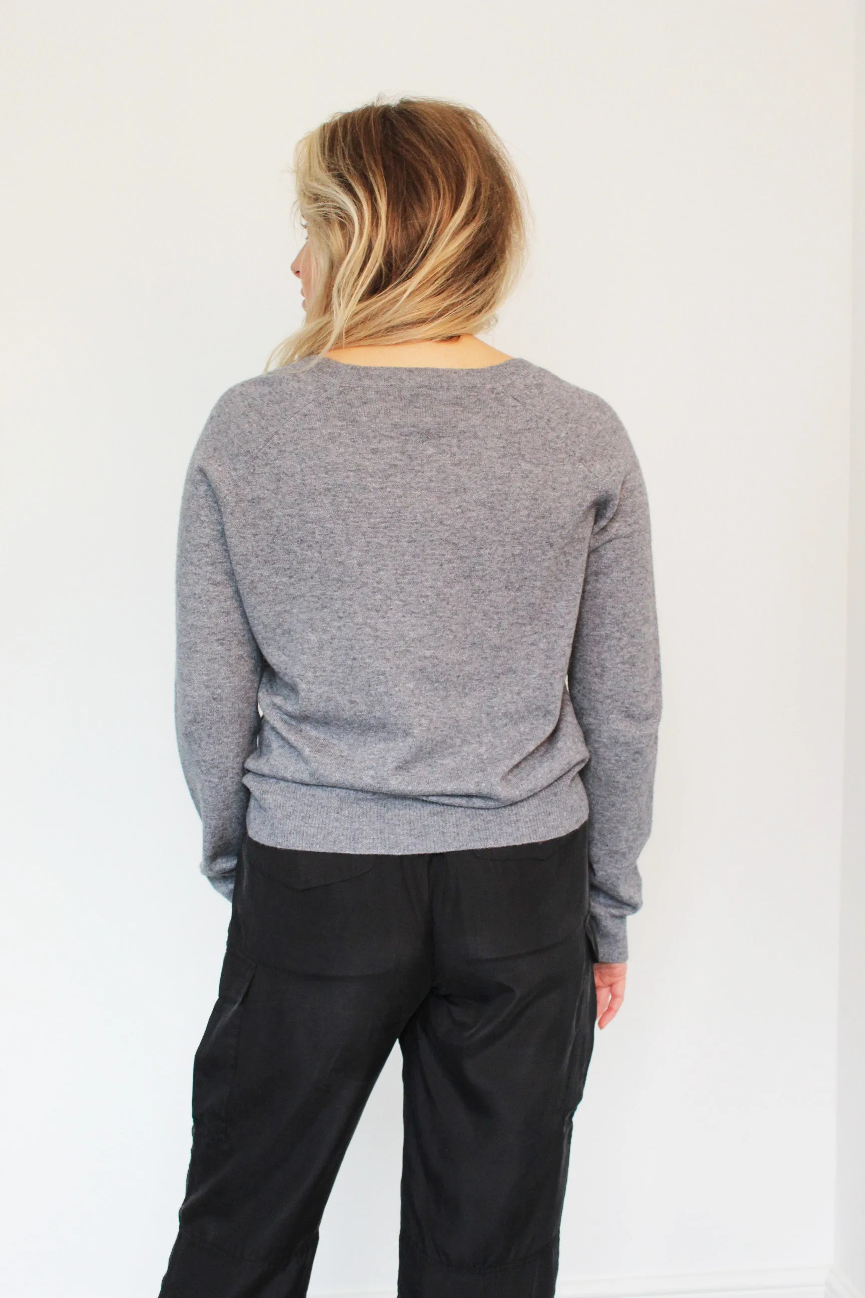 FIVE Love Jumper in Grey