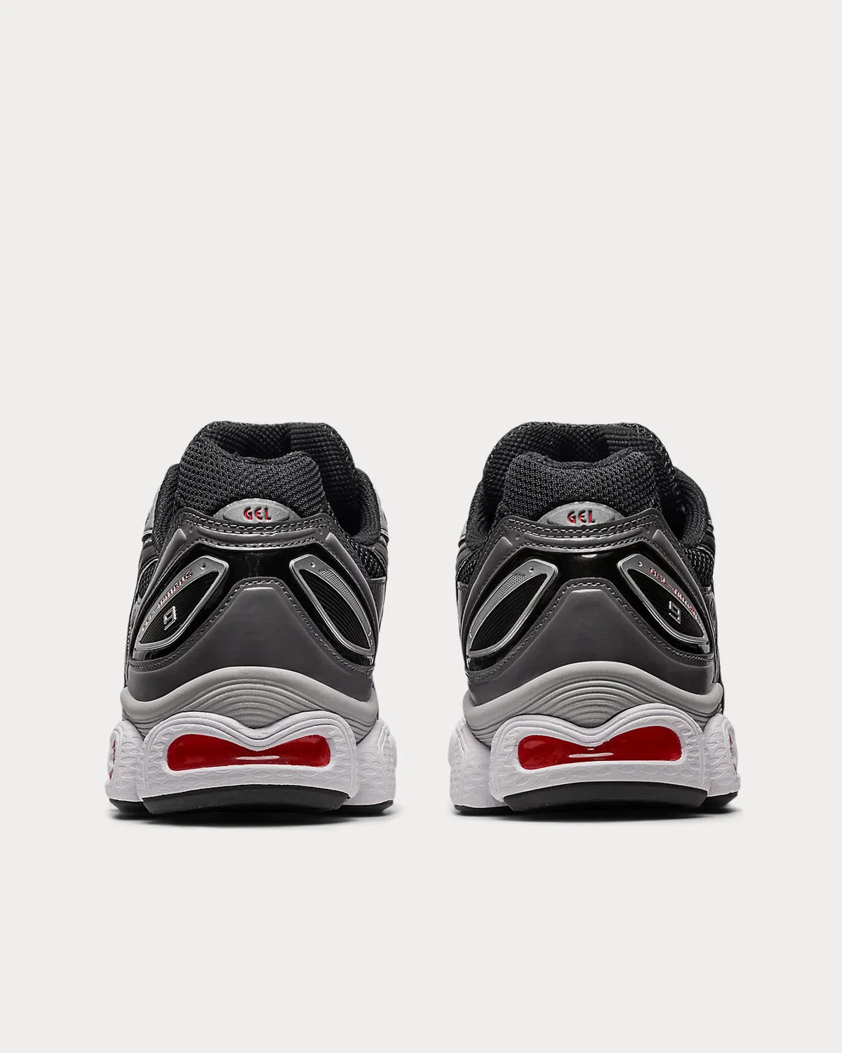 Gel-Nimbus 9 Graphite Grey / Pure Silver Low Top Sneakers