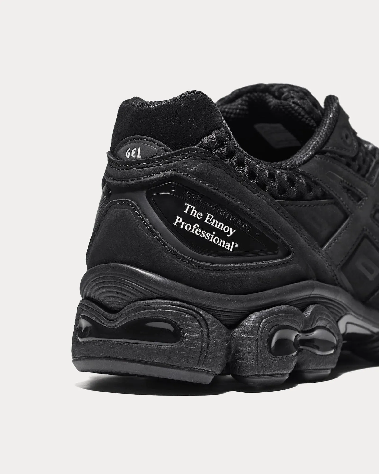 Gel-Nimbus 9 'The Professional' Black / Black Low Top Sneakers