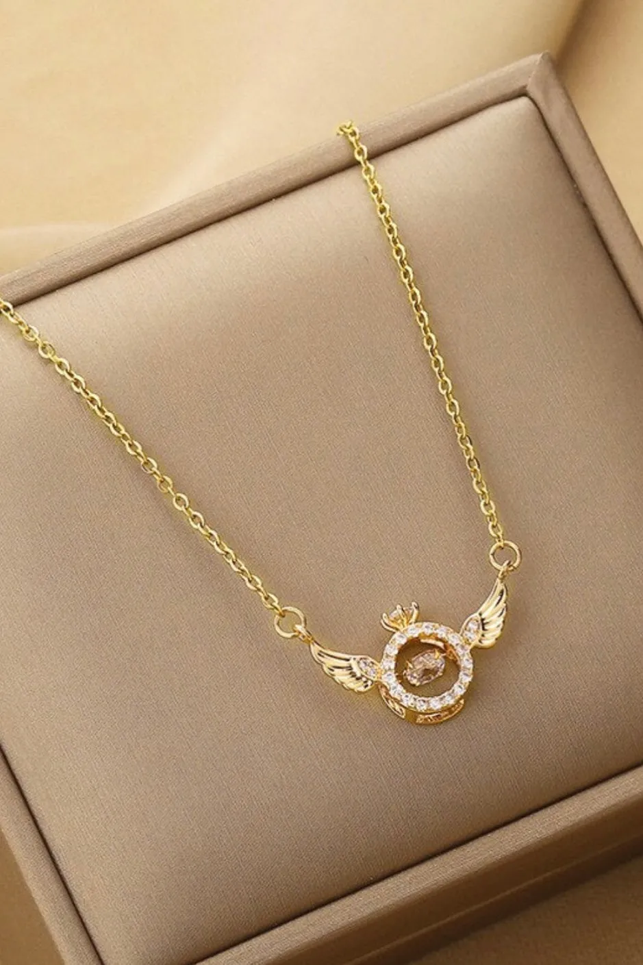 Jewelance - Graceful Angel Wings Necklace