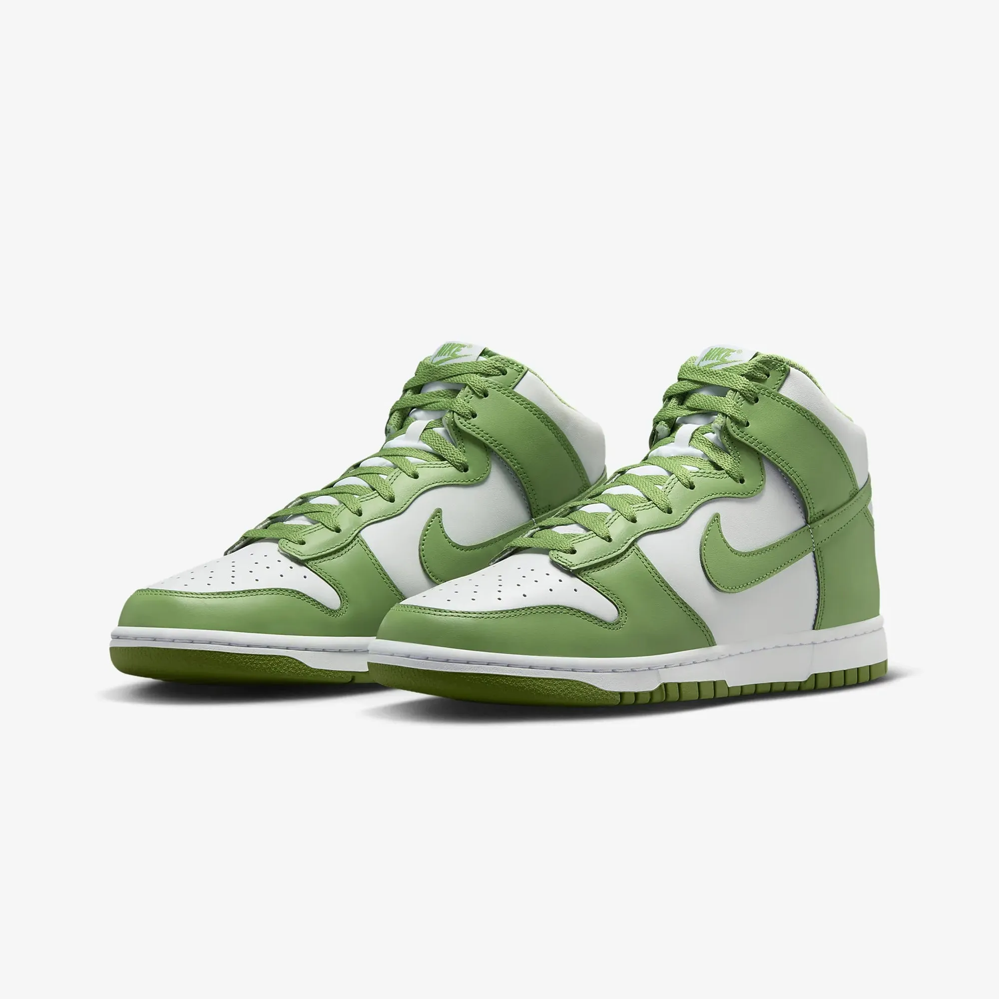 Nike | DUNK HIGH RETRO  { WHITE/CHLOROPHYLL-WHITE