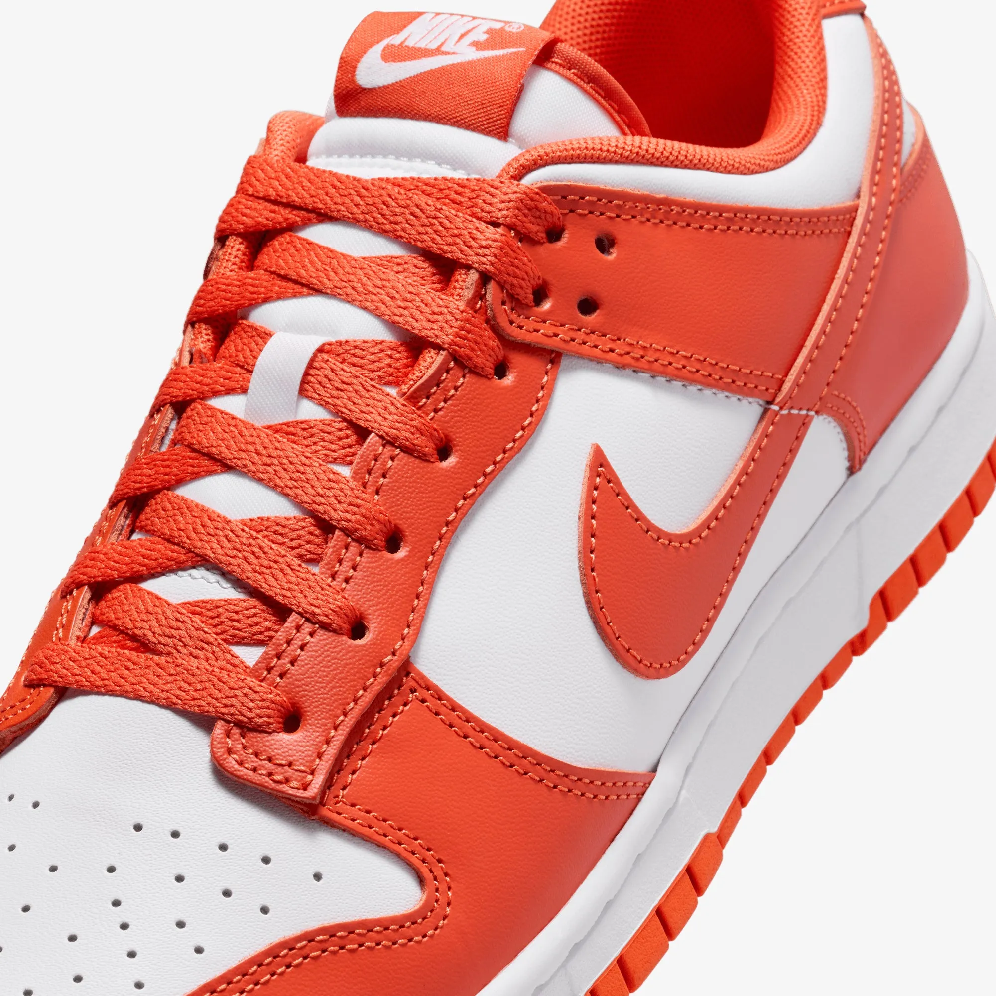 NIKE | DUNK LOW RETRO  { WHITE/COSMIC CLAY-WHITE
