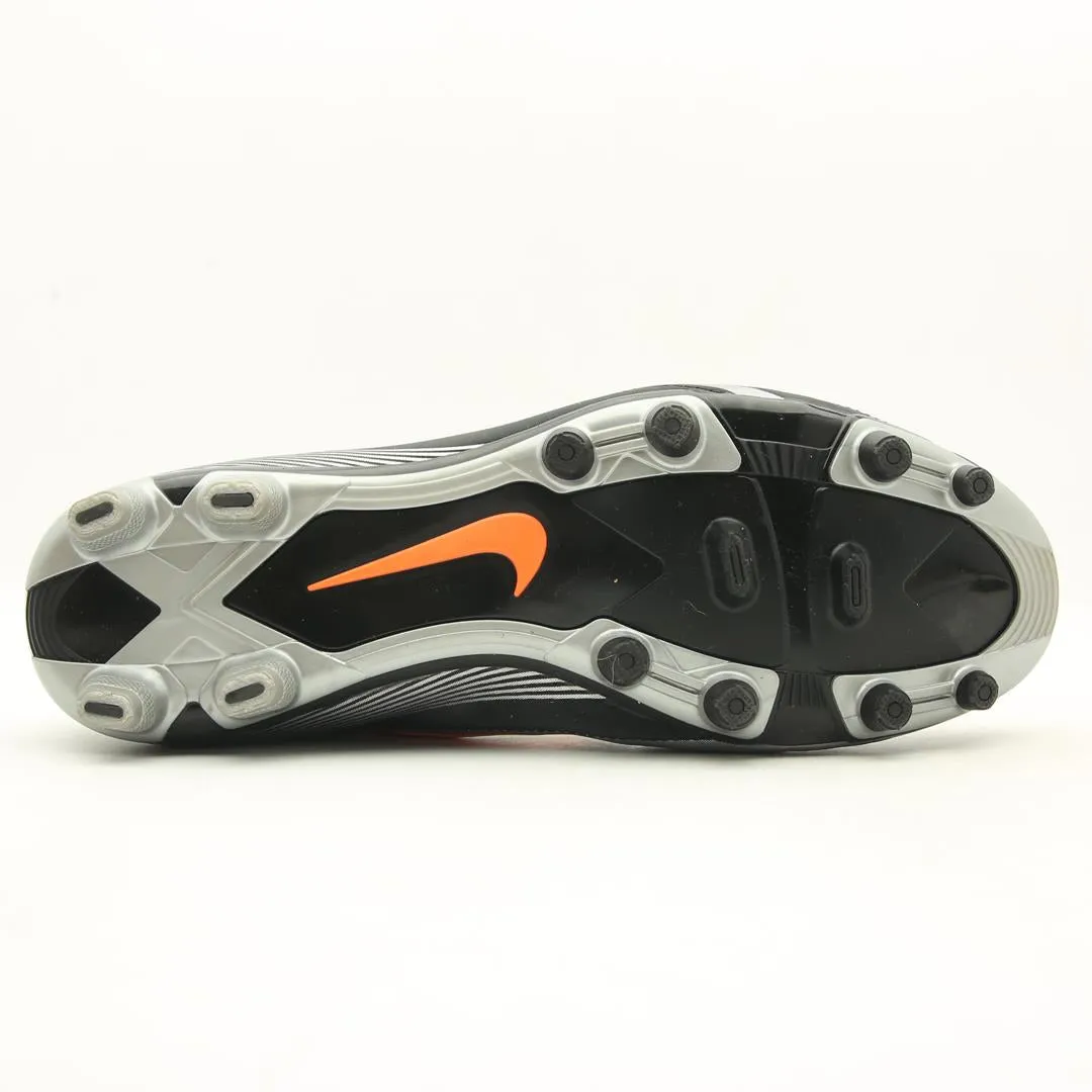 NIKE  SWIFT FG