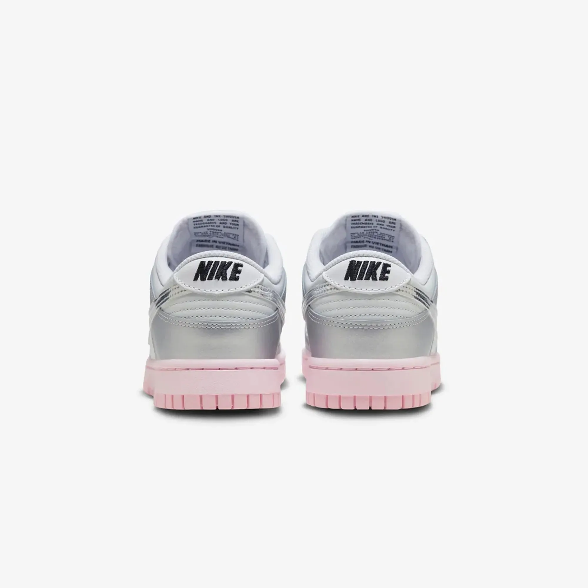 NIKE | WMN'S DUNK LOW LX {  PHOTON DUST/METALLIC SILVER-PINK FOAM