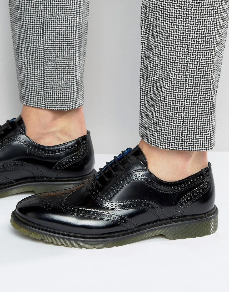Red Tape Brogues In Black