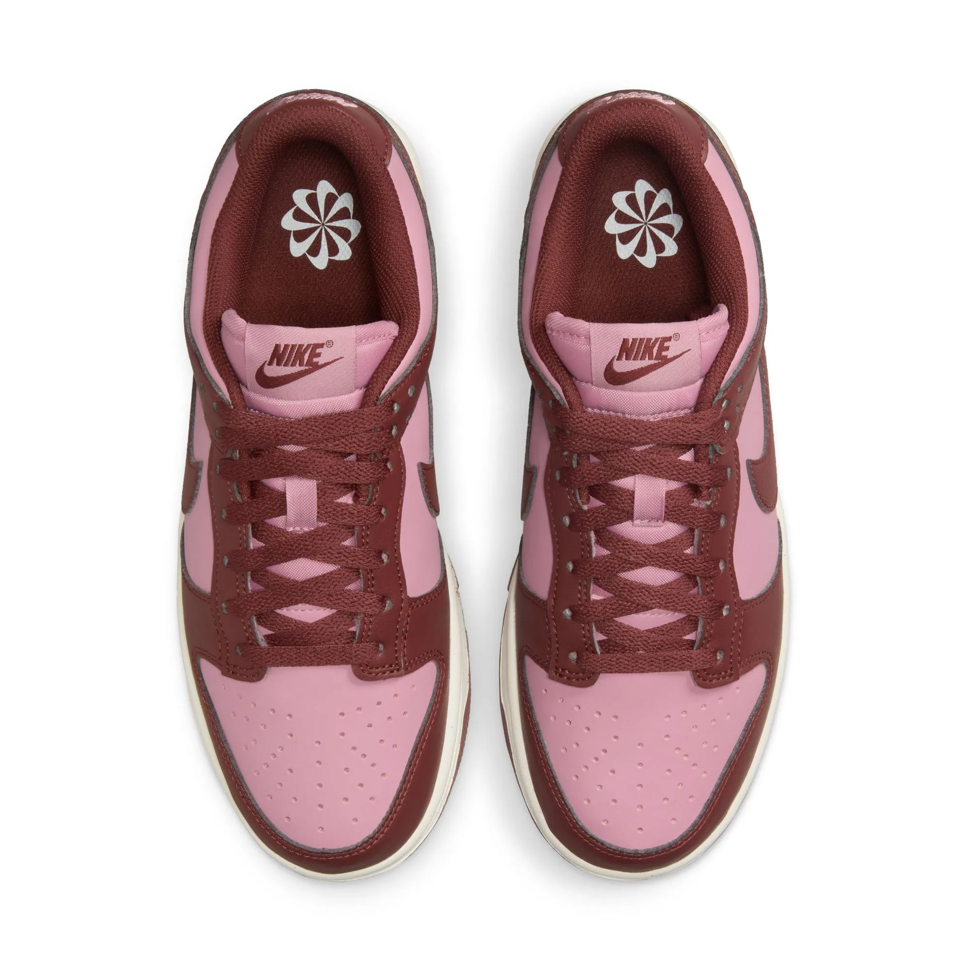 W DUNK LOW NEXT NATURE