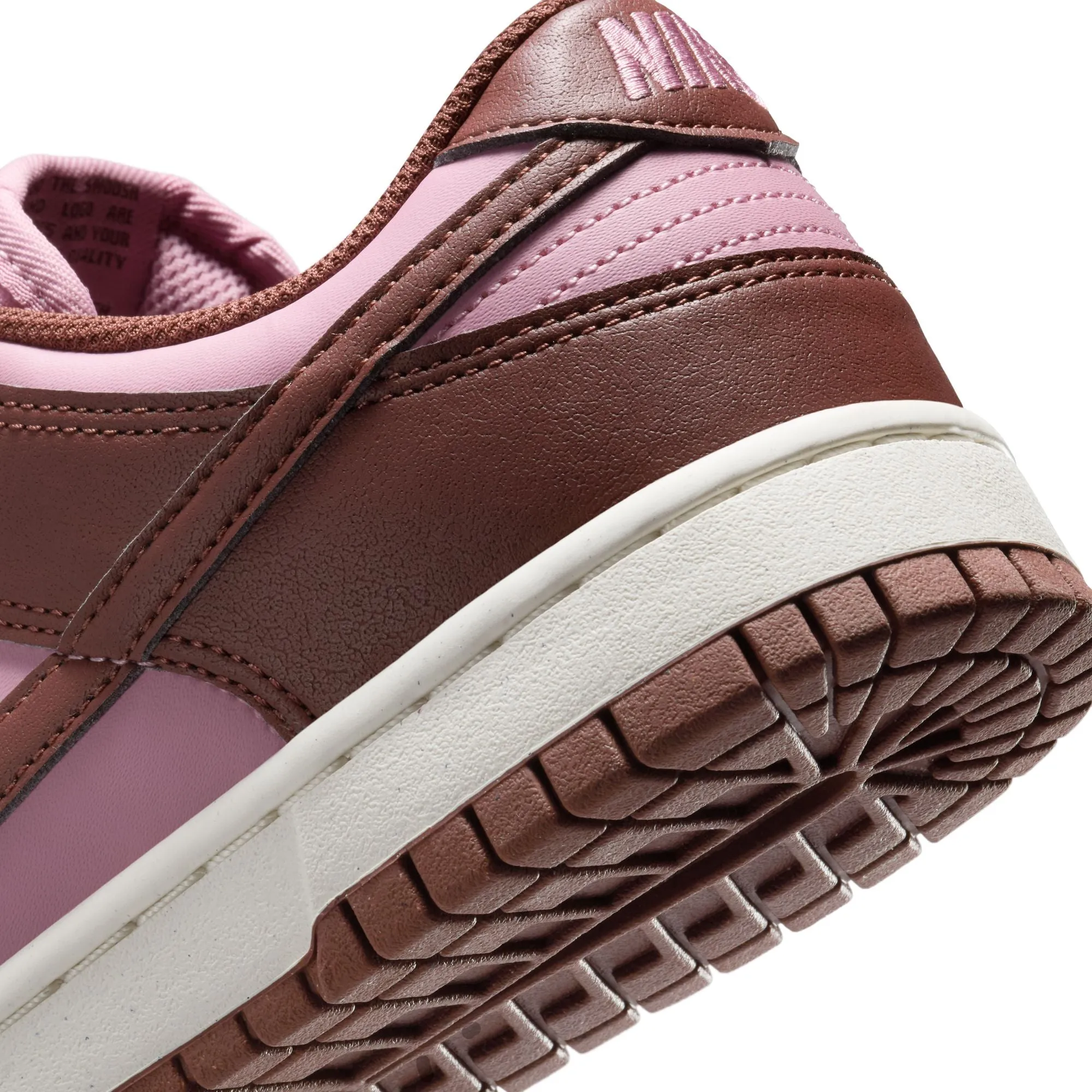 W DUNK LOW NEXT NATURE