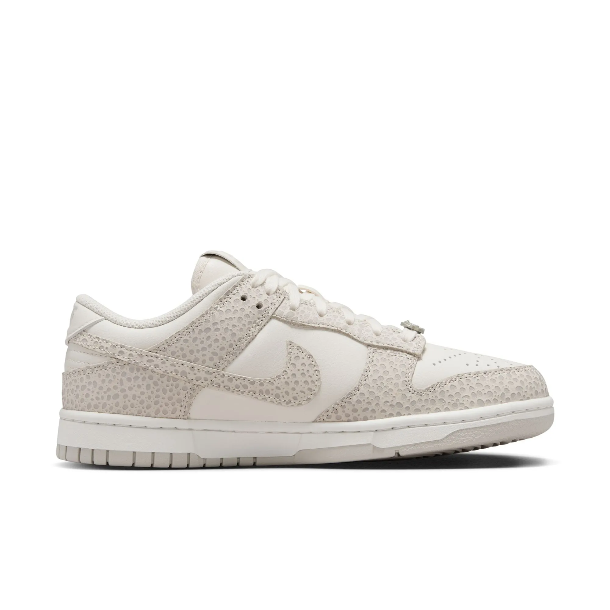 W DUNK LOW PRM